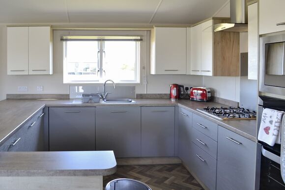 Daisy Premier - Home Farm Park Lakeside Retreat, Burgh le Marsh