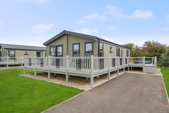 Foxglove VIP - Home Farm Park Lakeside Retreat, Burgh le Marsh