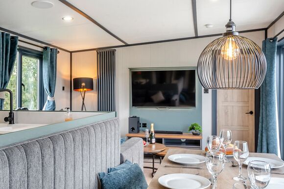 Betony - Home Farm Park Lakeside Retreat, Burgh le Marsh