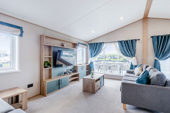 Marigold - Home Farm Park Lakeside Retreat, Burgh le Marsh