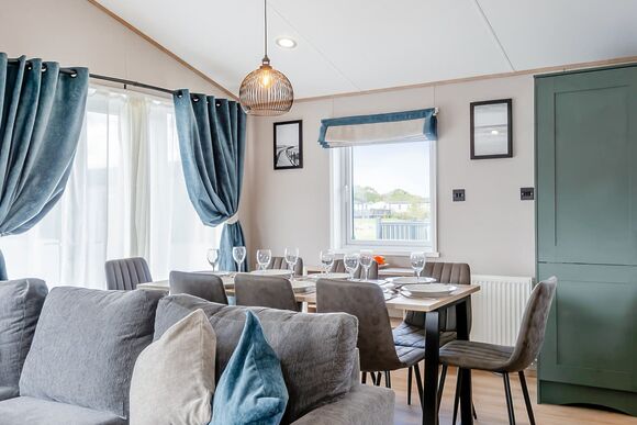 Marigold - Home Farm Park Lakeside Retreat, Burgh le Marsh