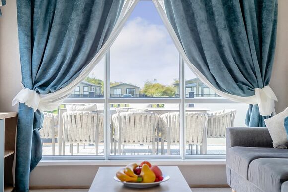 Mallow Lakeside - Home Farm Park Lakeside Retreat, Burgh le Marsh