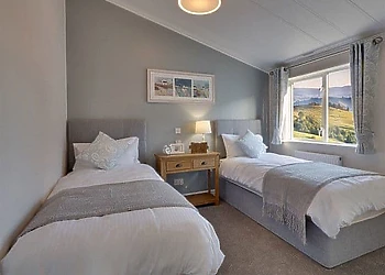 Juniper Deluxe Lodge 