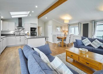 Juniper Deluxe Lodge - Heathergate Boutique Holiday Park, Hexham