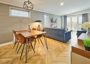 Luxury Spa Lodge - Heathergate Boutique Holiday Park, Hexham