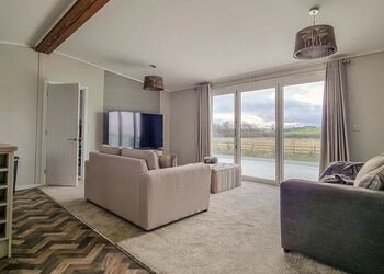 Hazelwood Deluxe Lodge - Heathergate Boutique Holiday Park, Hexham