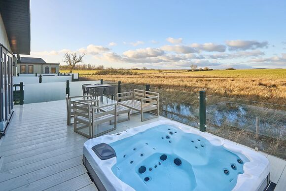 Juniper Deluxe Lodge - Heathergate Boutique Holiday Park, Hexham