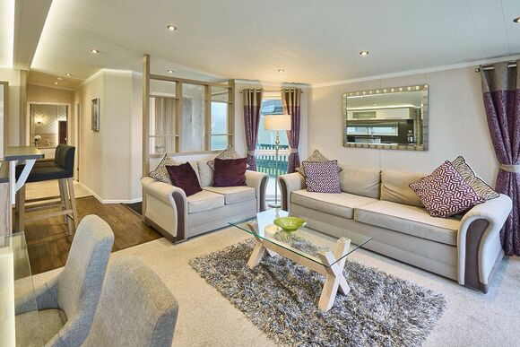 Whistler Deluxe Lodge - Heathergate Boutique Holiday Park, Hexham