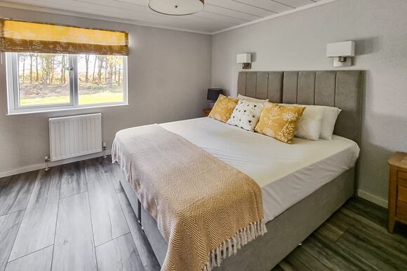 Chestnut Lodge (P/F) VIP - Haystax Holiday Lodges, Knitsley