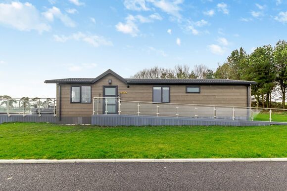 Cherry Lodge - Haystax Holiday Lodges, Knitsley