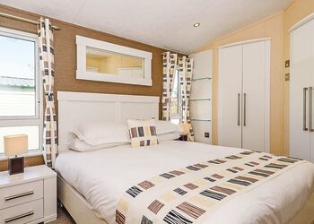 Meridian Lodge (Pet)