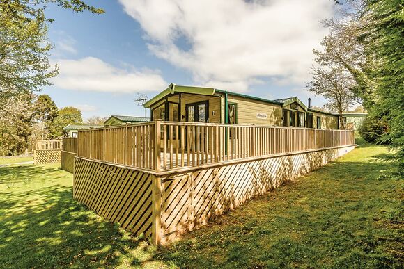 Meridian 31 (Pet) - Hillcroft Park, Pooley Bridge, Ullswater