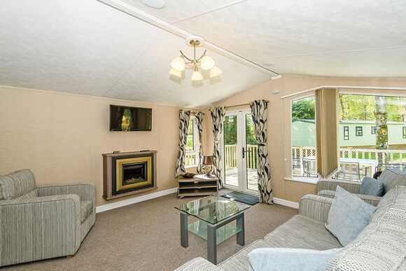 Meridian 31 (Pet) - Hillcroft Park, Pooley Bridge, Ullswater