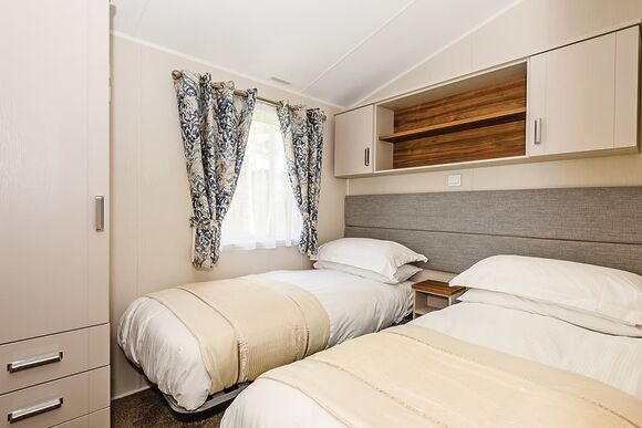 Sheraton (Pet) - Hillcroft Park, Pooley Bridge, Ullswater