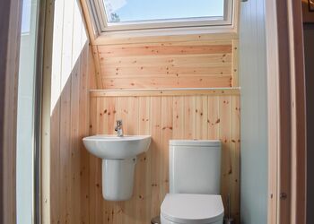 Robin - Hill Farm Retreat, Wangford, near Southwold