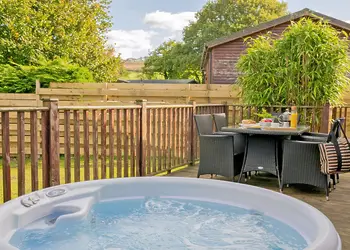 Willow Bay Lodge Escape, Holsworthy