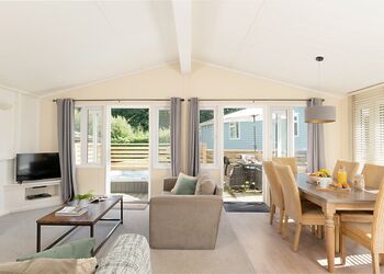 Elite Spa Lodge 2 - Willow Bay Lodge Escape, Holsworthy