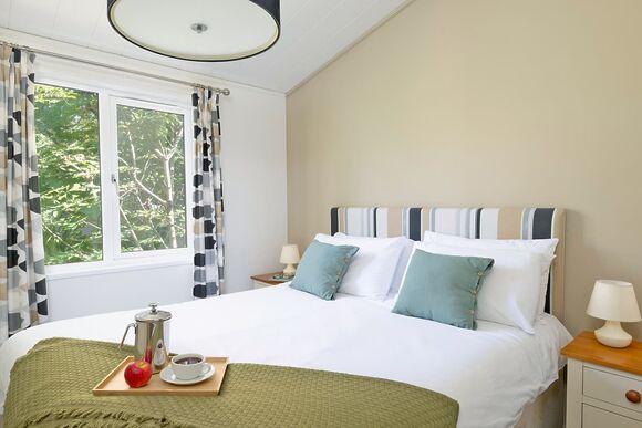 Willow Bay Lodge Escape