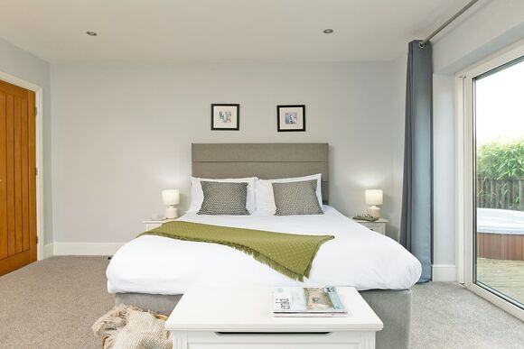 Elite Plus Spa Cottage - Willow Bay Lodge Escape, Holsworthy