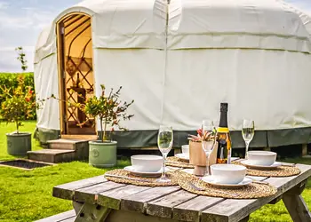 Headland Escape Glamping, Tenby