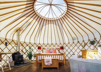 Poppy - Headland Escape Glamping, Tenby