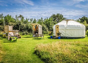 Bluebell - Headland Escape Glamping, Tenby
