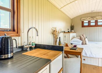 Hazel - Headland Escape Glamping, Tenby