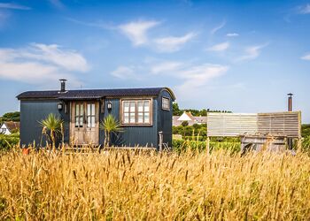 Willow - Headland Escape Glamping, Tenby