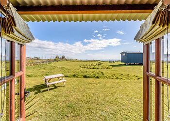 Willow - Headland Escape Glamping, Tenby