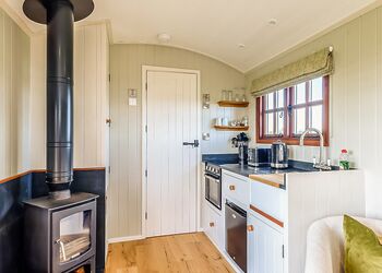 Willow - Headland Escape Glamping, Tenby