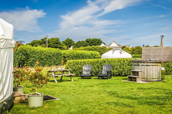 Poppy - Headland Escape Glamping, Tenby