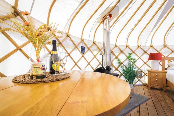 Poppy - Headland Escape Glamping, Tenby