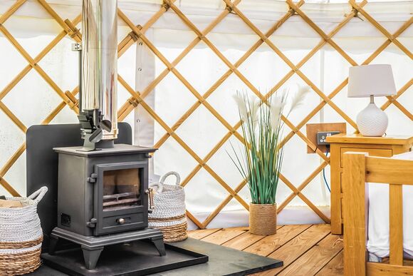 Primrose - Headland Escape Glamping, Tenby