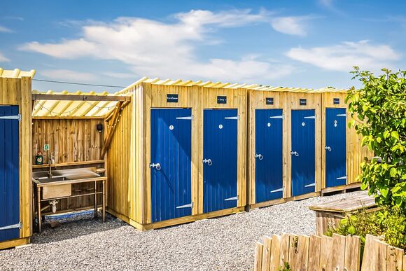 Primrose - Headland Escape Glamping, Tenby