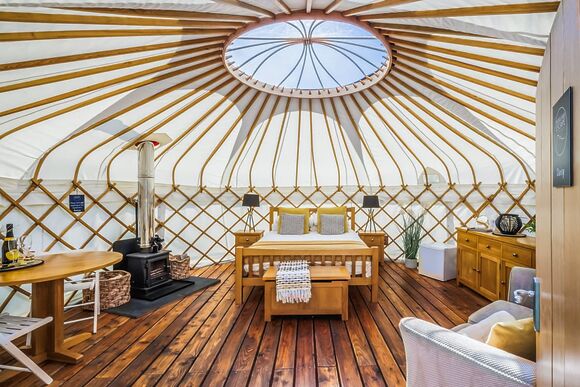 Daisy - Headland Escape Glamping, Tenby