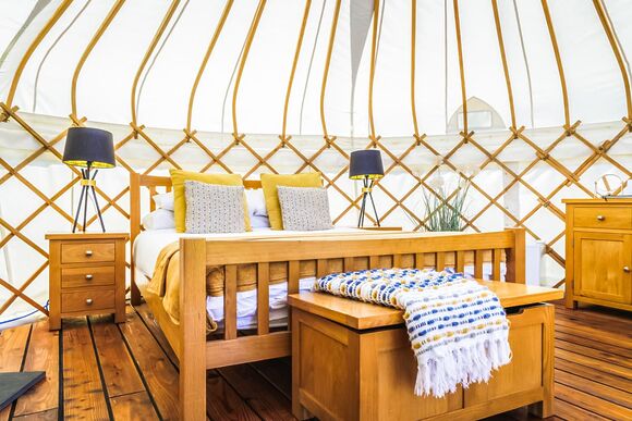 Daisy - Headland Escape Glamping, Tenby