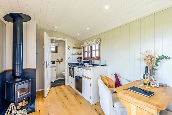 Hazel - Headland Escape Glamping, Tenby