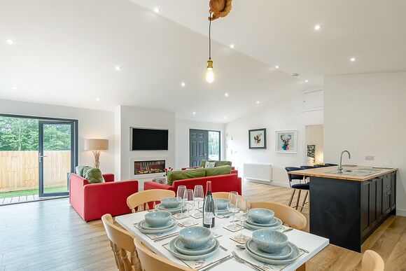 Hawthorn Lodge VIP - The Woods at Herons Mead, Orby