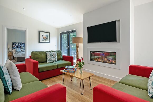 Hawthorn Lodge VIP - The Woods at Herons Mead, Orby