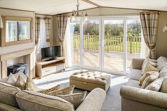 The Amy Johnson Lodge - Holderness Country Park, Tunstall, Nr Hull