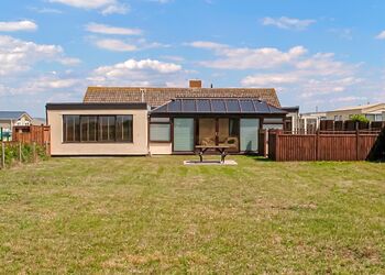 Beach Bungalow - Unity Beach, Brean Sands 