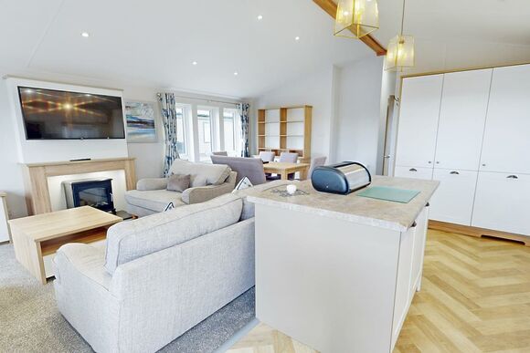 Platinum 3 bedroom lodge hot tub - Unity Beach, Brean Sands 
