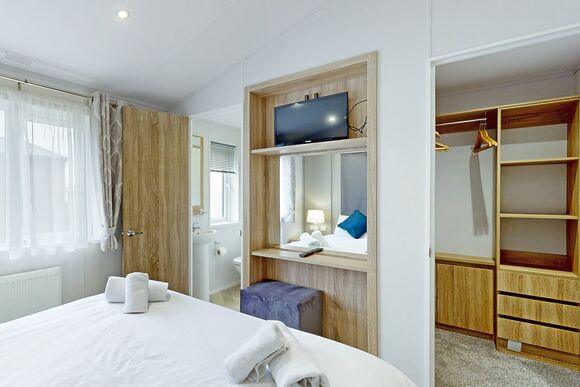 Platinum 3 bedroom lodge hot tub - Unity Beach, Brean Sands 