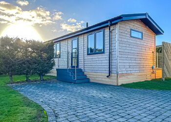 Ash Lodge - Hollybrook Lodges, Easingwold