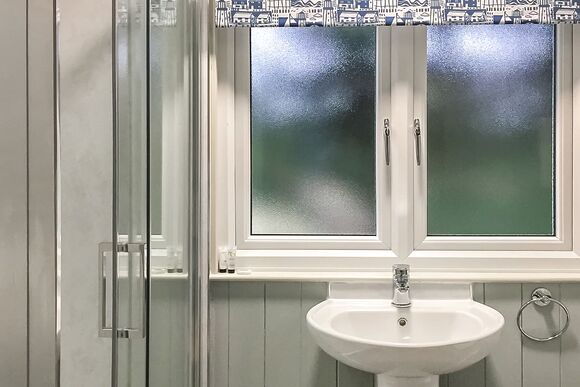 Rowan Lodge - Hollybrook Lodges, Easingwold