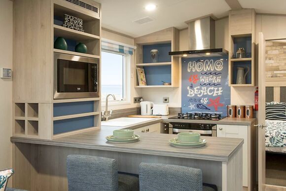 Bronze Premium 2 Bedroom Caravan, Sleeps 6. With dedicated parking. - Holywell Bay, Holywell Bay, Newquay