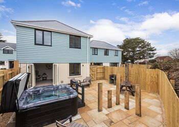 Stour Cottage - Hoburne Park Cottages, Christchurch
