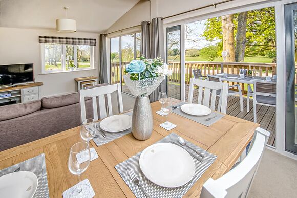 Hawthorn Glen Lodges