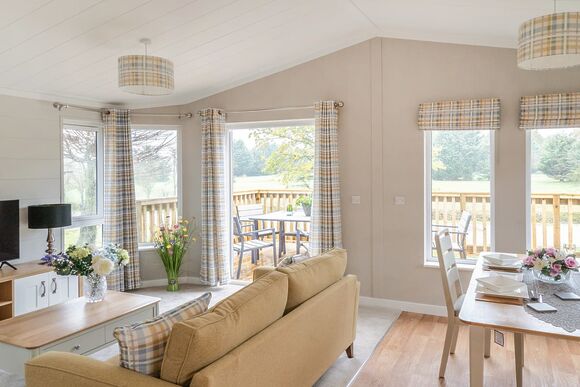 Cloud Lodge - Hawthorn Glen Lodges, Downham Market