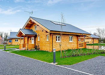 Holly Tree Lodge